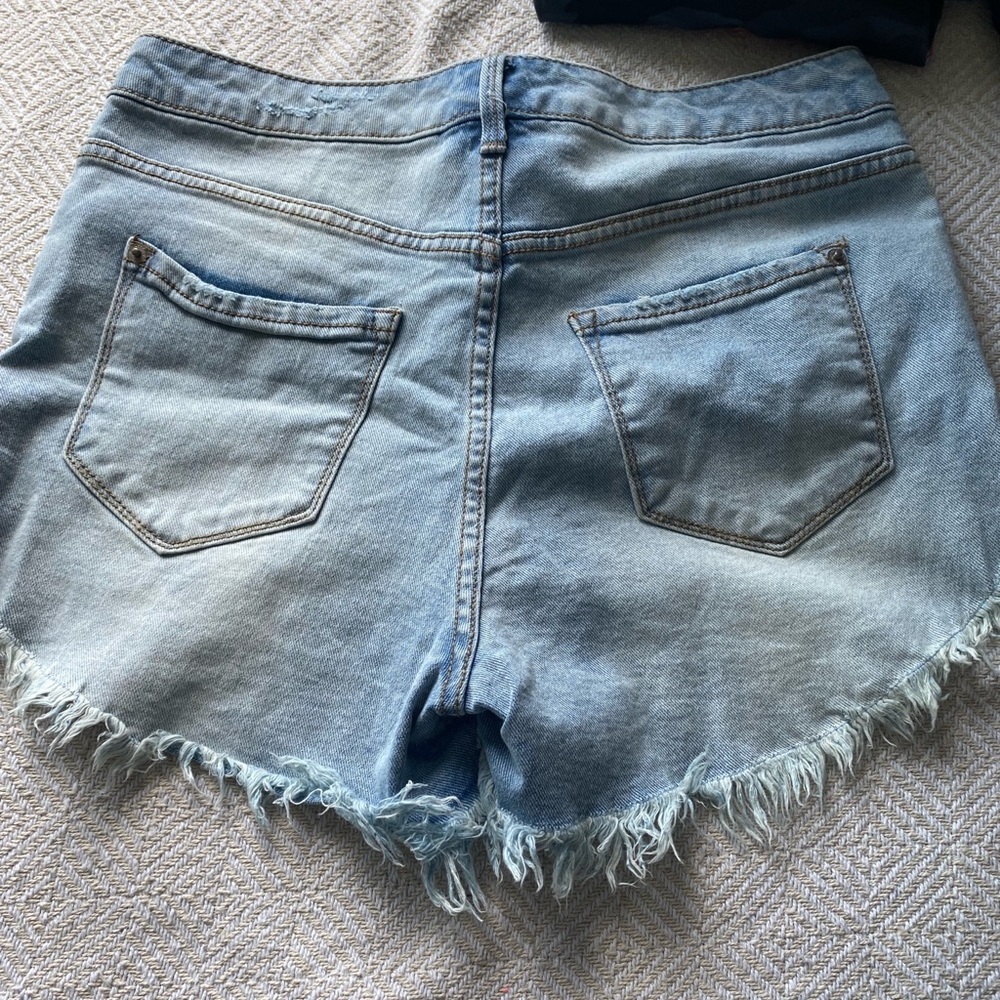 Size: 8 - Picture 2 of 4
